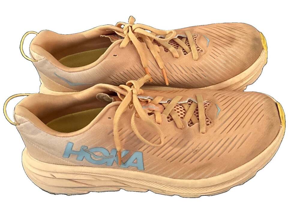 Hoka One One Rincon 3 SN 1119396-SCPP Shell Coral Peach Womens Size 8.5 GUC!